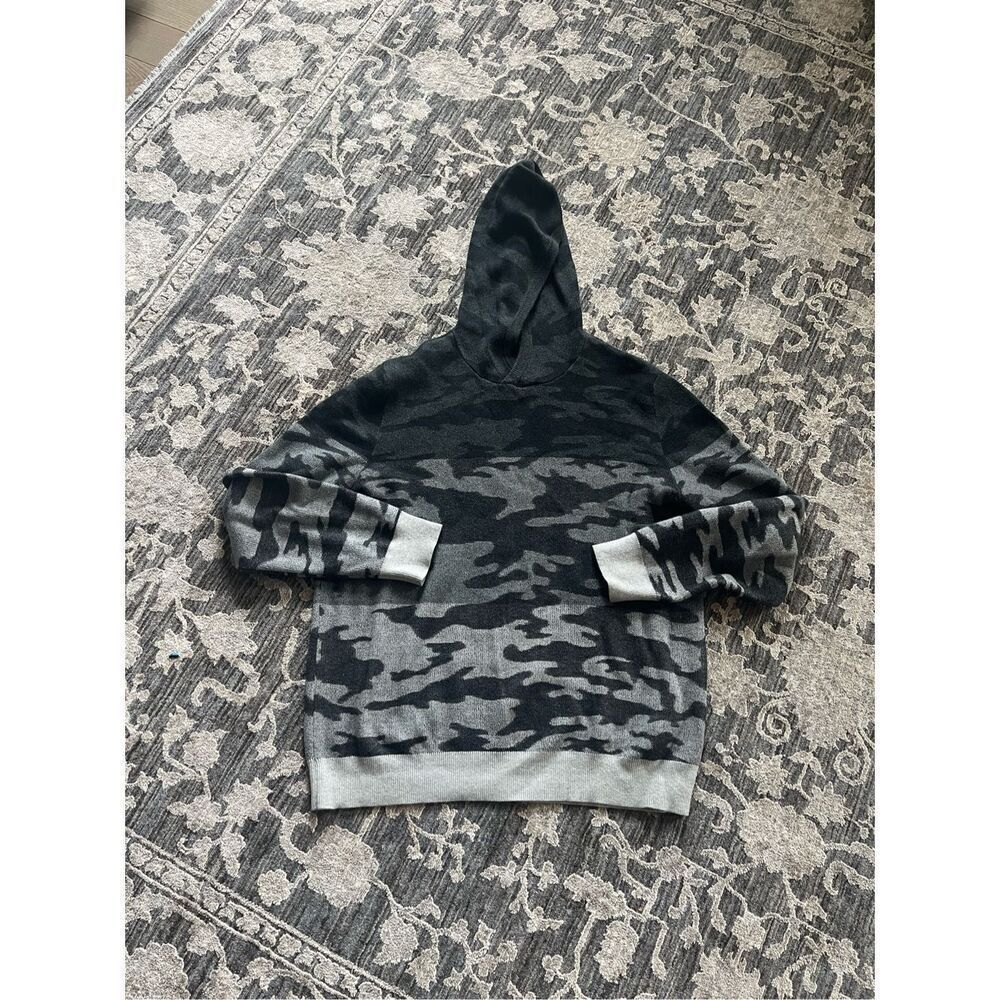 Express Men’s Sweater Hoodie Black and Grey Camo Cotton Size Large